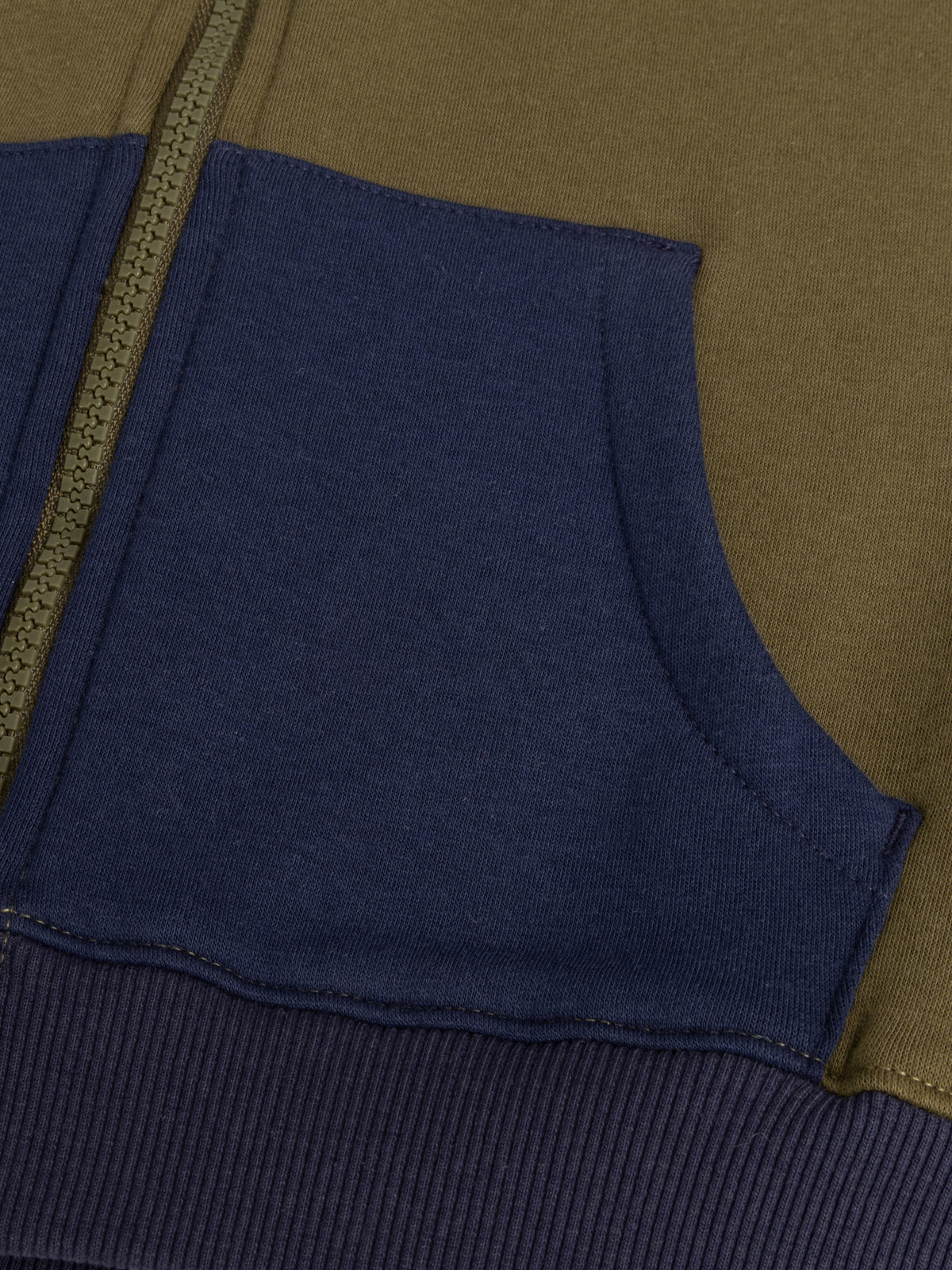 tmp/74793746682/products/901053cc-ccac-47a6-86f9-bc659210347c/24W902K1GIL_604_12ccd6ba0f-48d2-4a21-9de3-38d6a4a6e45e.jpg