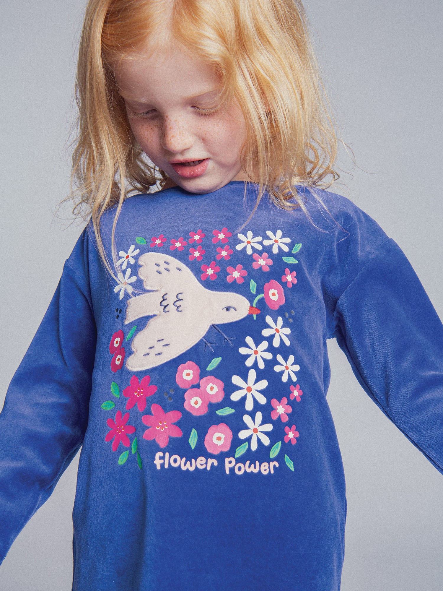 Pigiama 2 pezzi blu "Flower Power" per bambina