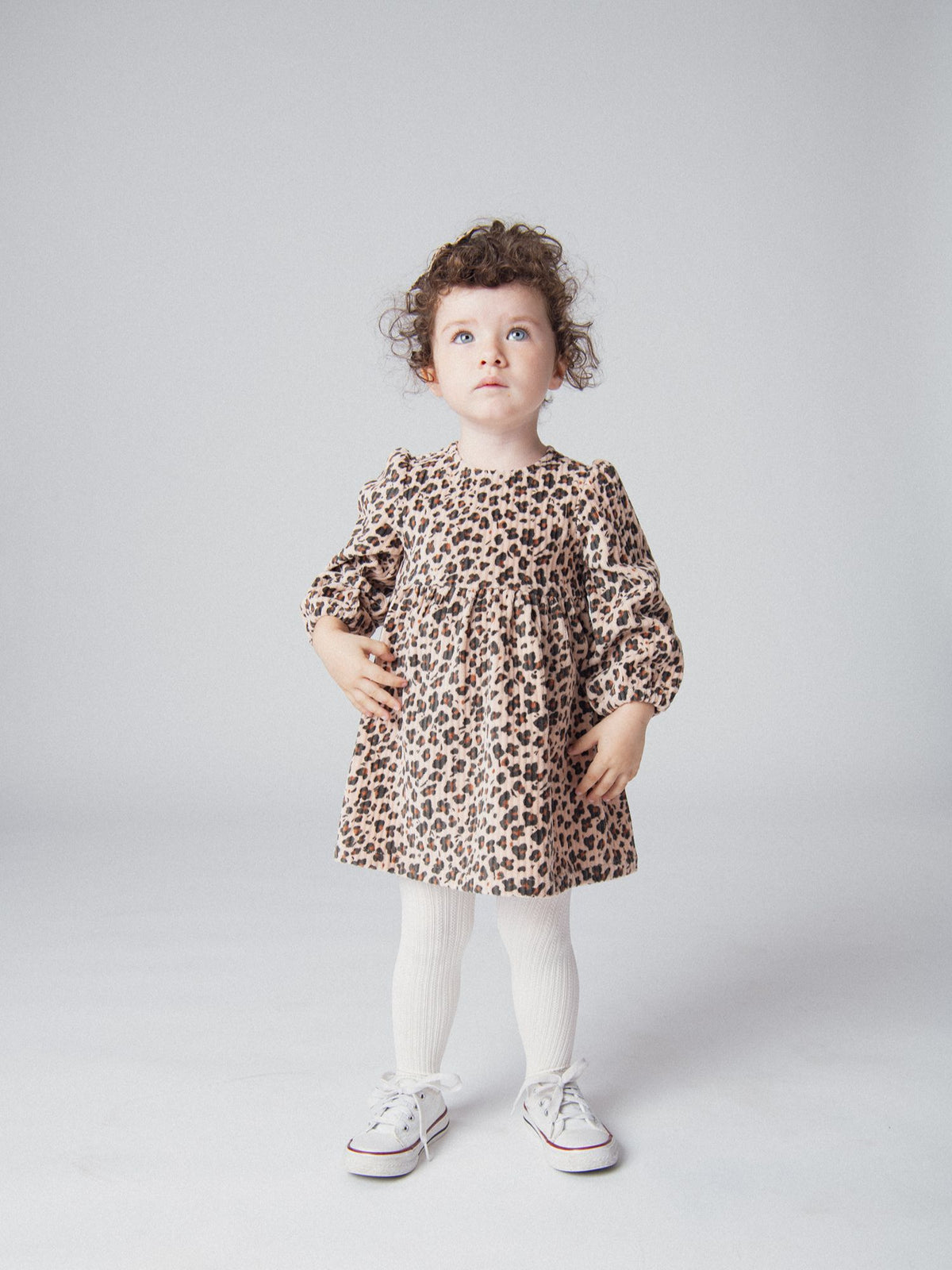 Abito in velluto a coste beige con stampa leopardata per bambina