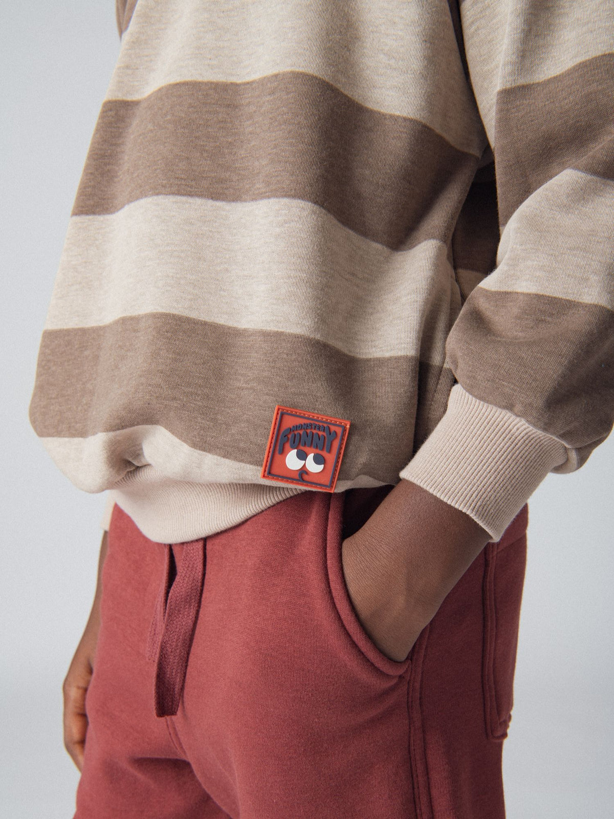 Pantaloni da jogging caldi con fodera doppia e tasche cargo per ragazzi