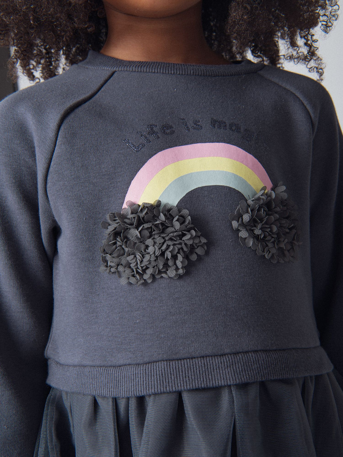 Abito bicolore con animazione arcobaleno per bambine