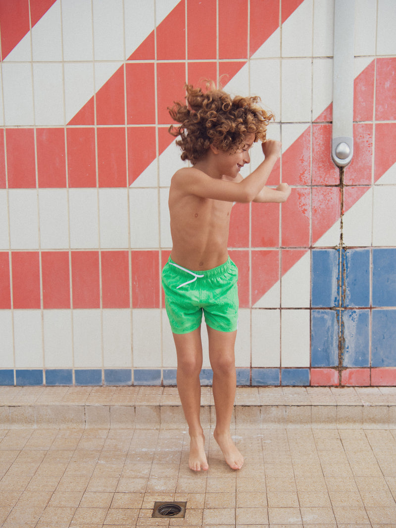 Short da bagno stampato reattivo all'acqua per ragazzi