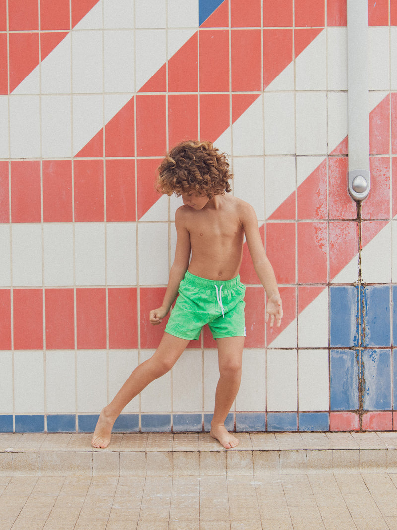 Short da bagno stampato reattivo all'acqua per ragazzi