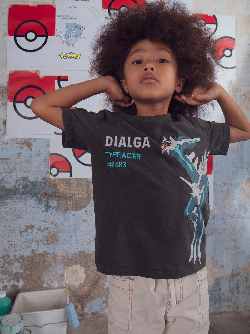T-shirt grigia con animazione di Pokémon Dialga