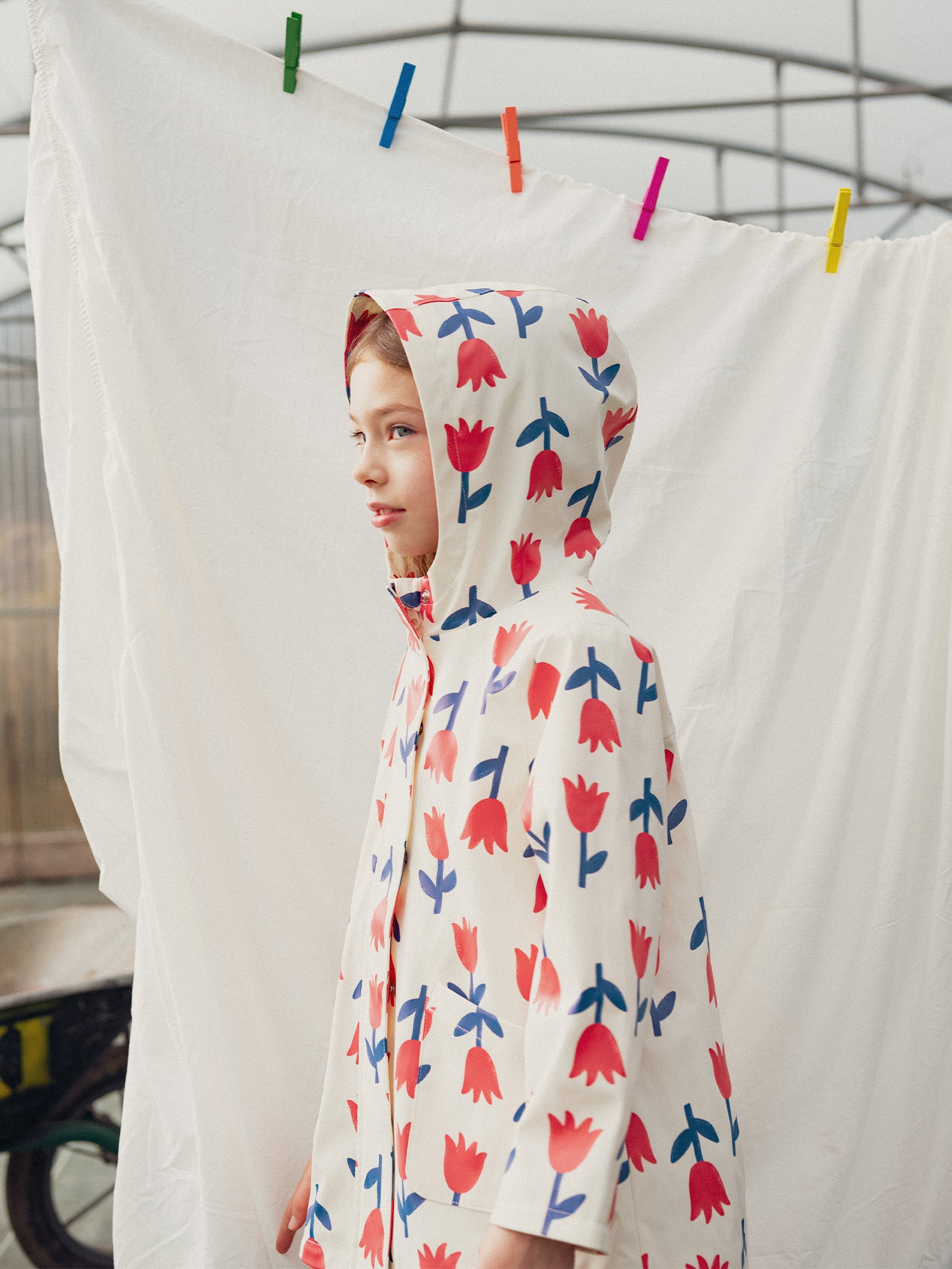 Imperméable écru à imprimé fleurs pour fille