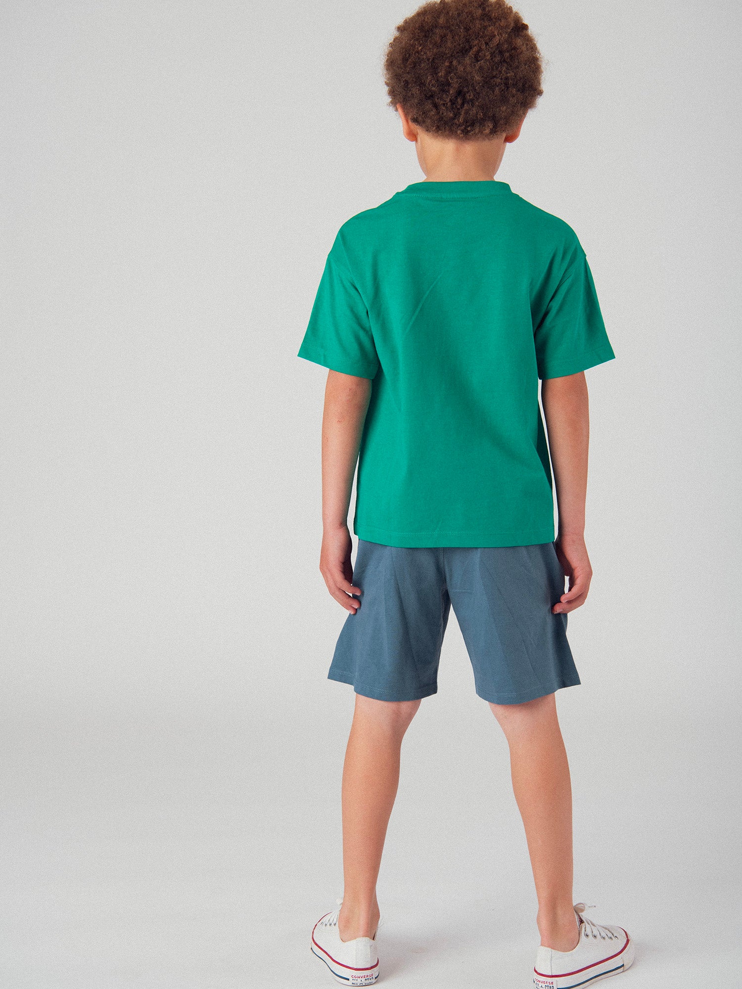 Ensemble t-shirt vert et short bleu foncé avec animation pour garçon