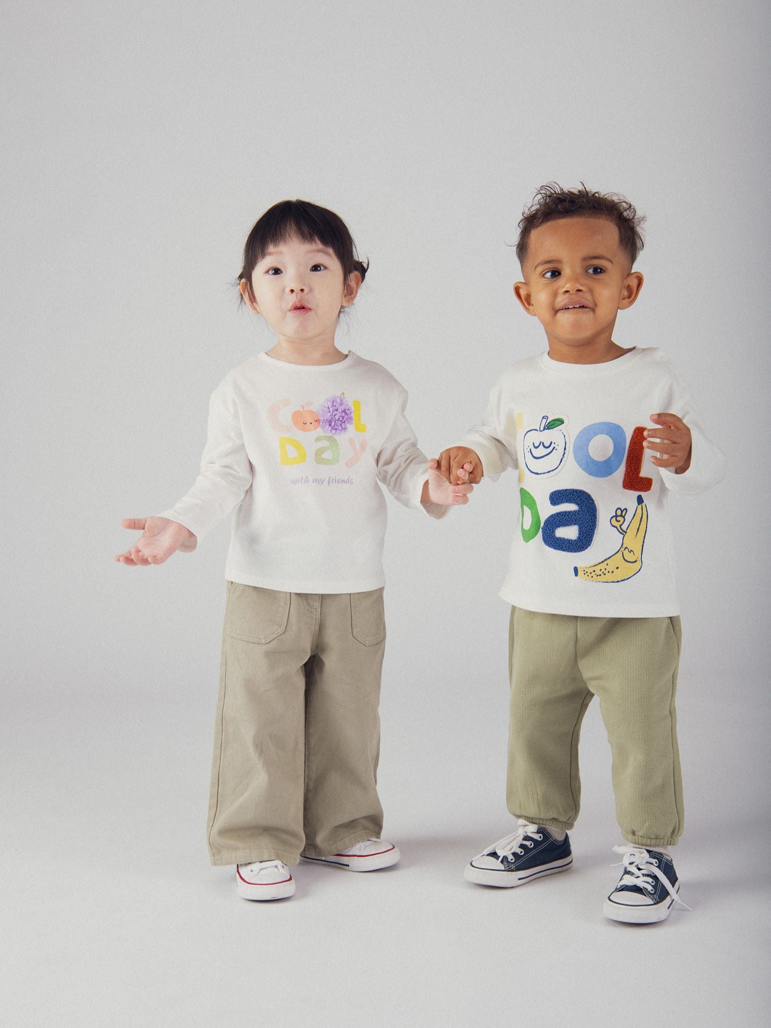 T-shirt con motivo di frutta pastello per bambina