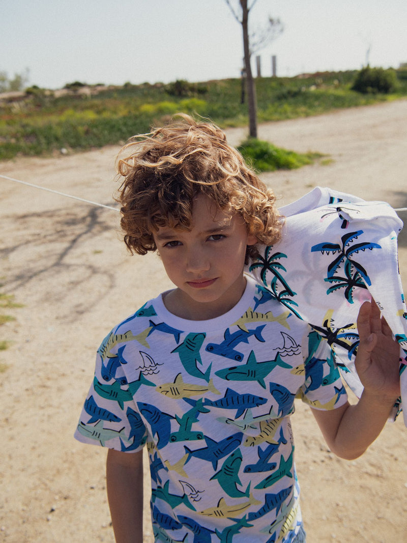 T-shirt bianca con stampa di squali per bambino