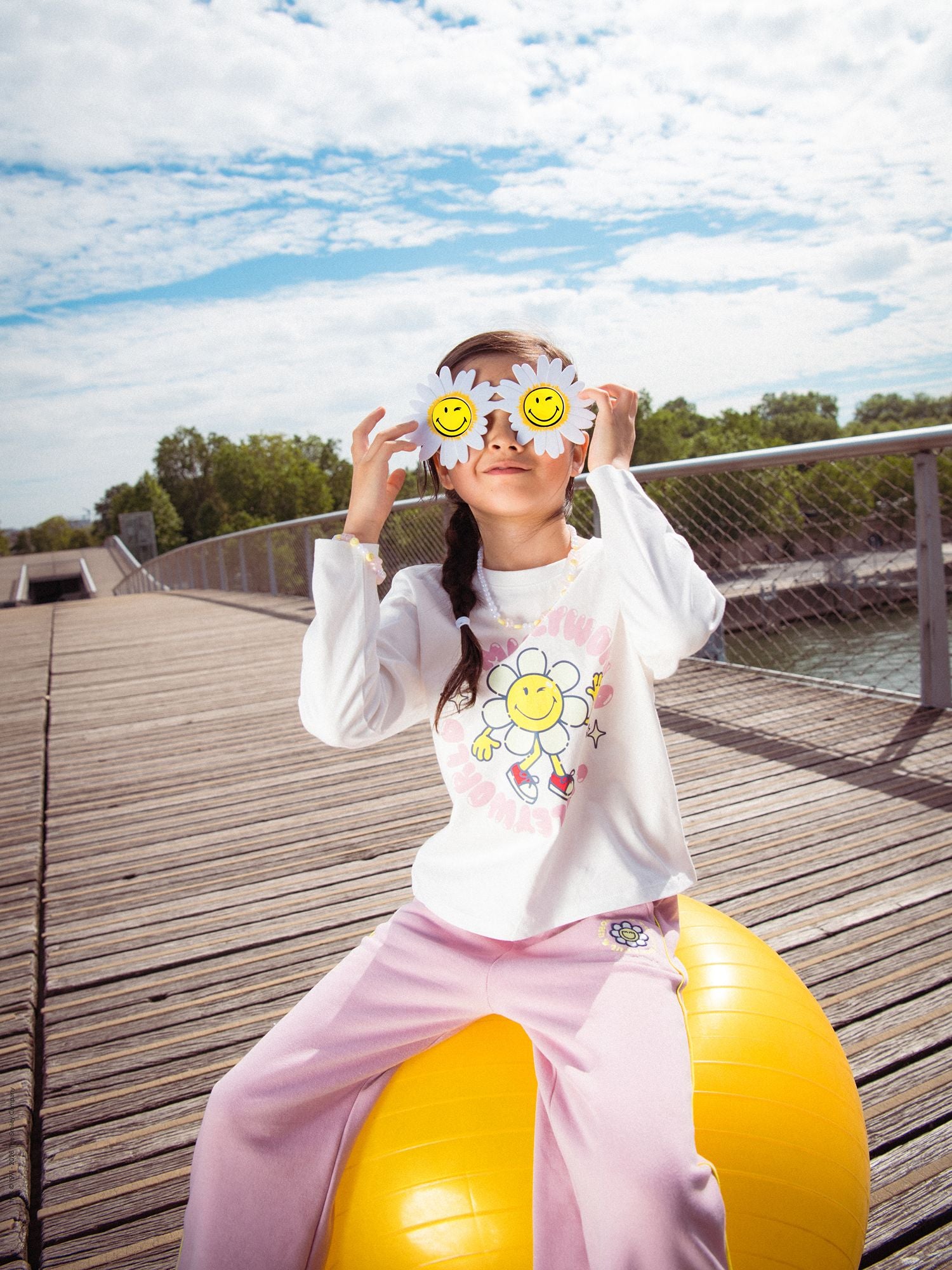 Jogging rosa con stampa SMILEYWORLD fiore per ragazza