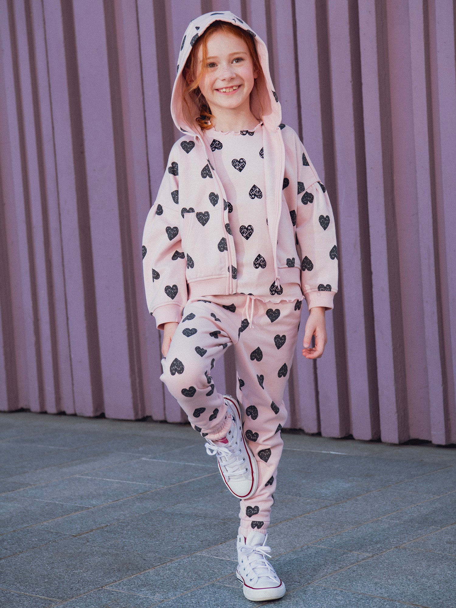 Haut de jogging rose  imprimé coeur pour fille