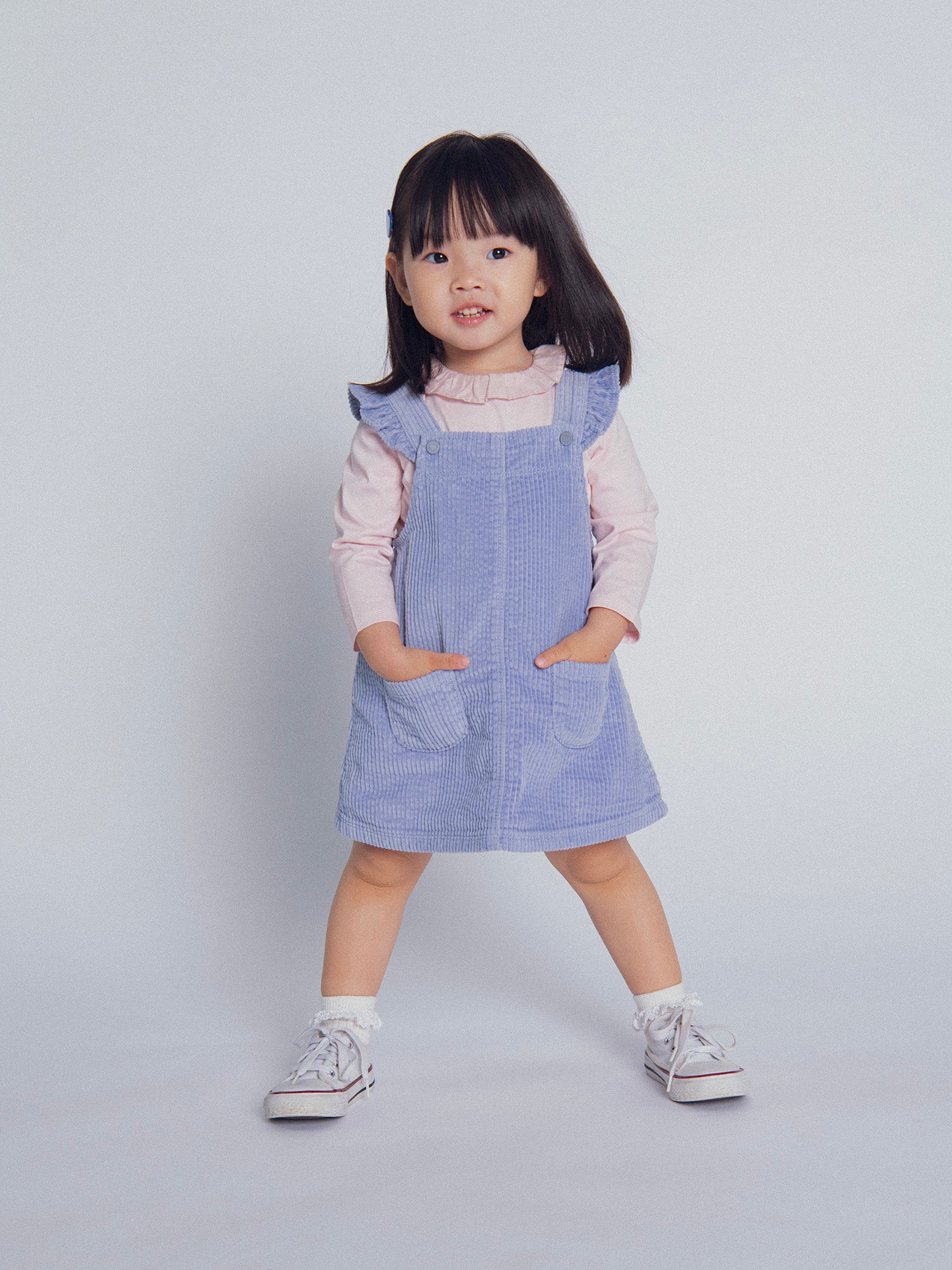 Vestito in velluto blu per bambina