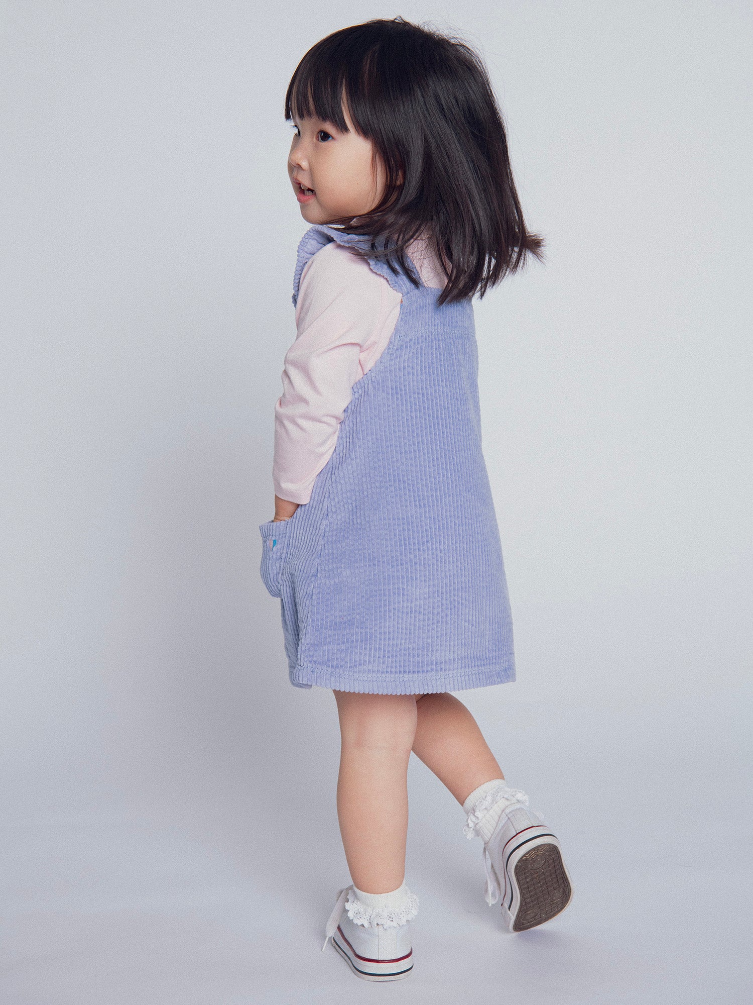 Vestito in velluto blu per bambina