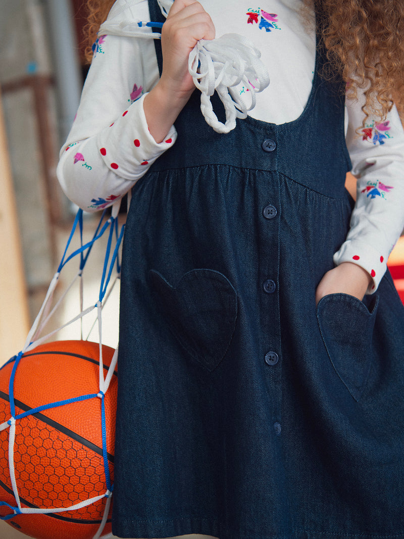 Abito in denim blu con tasche a forma di cuore per ragazze