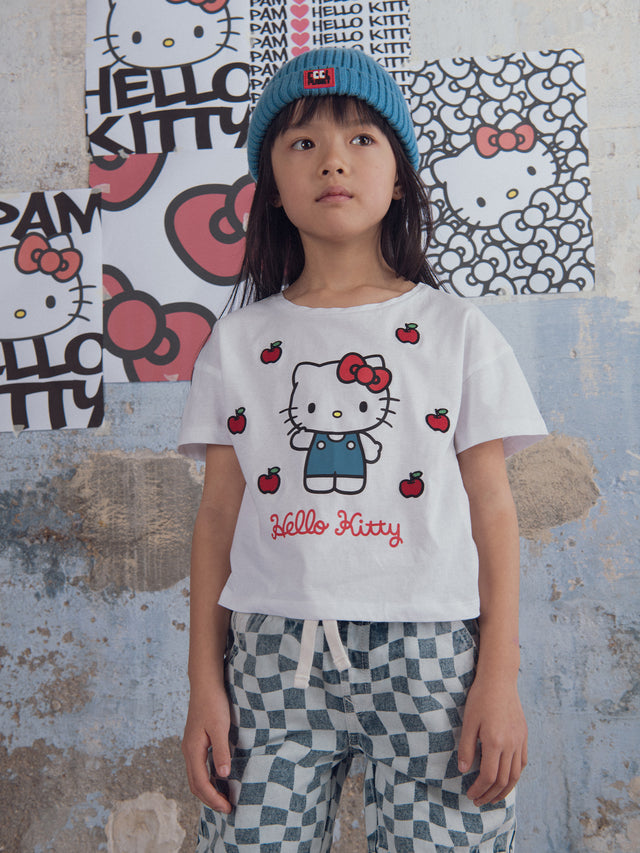 T-shirt bianca con Hello Kitty