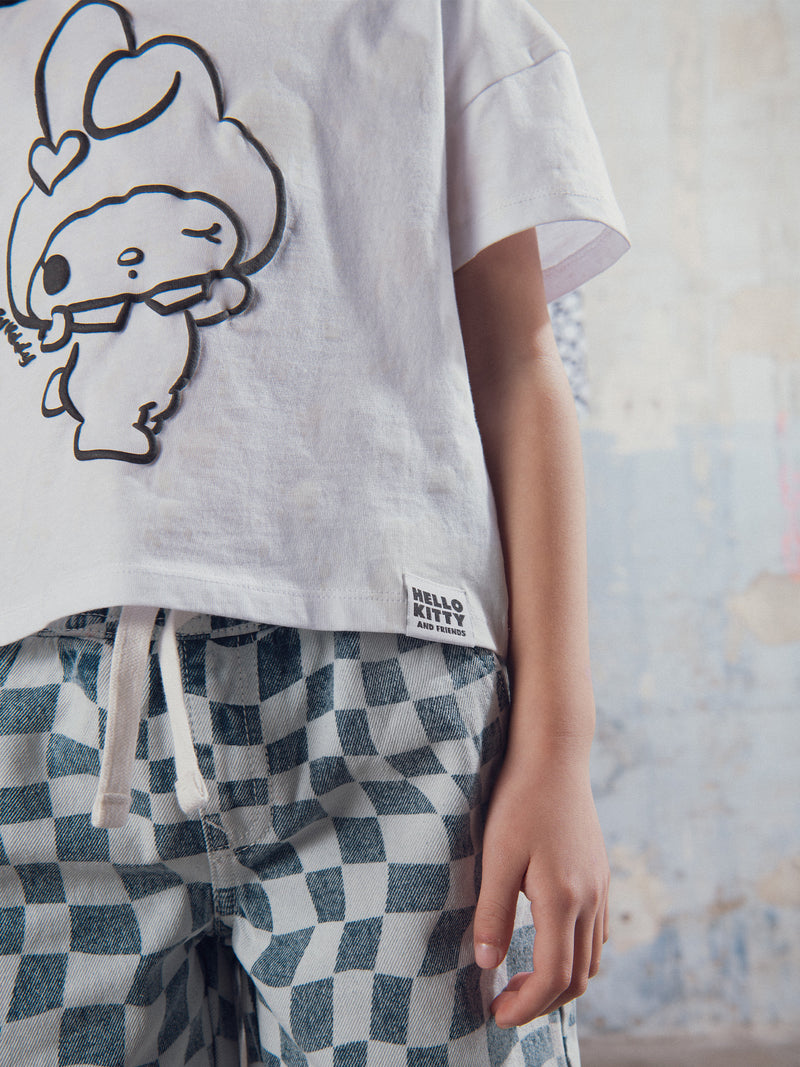 T-shirt bianca con stampa fotochromica