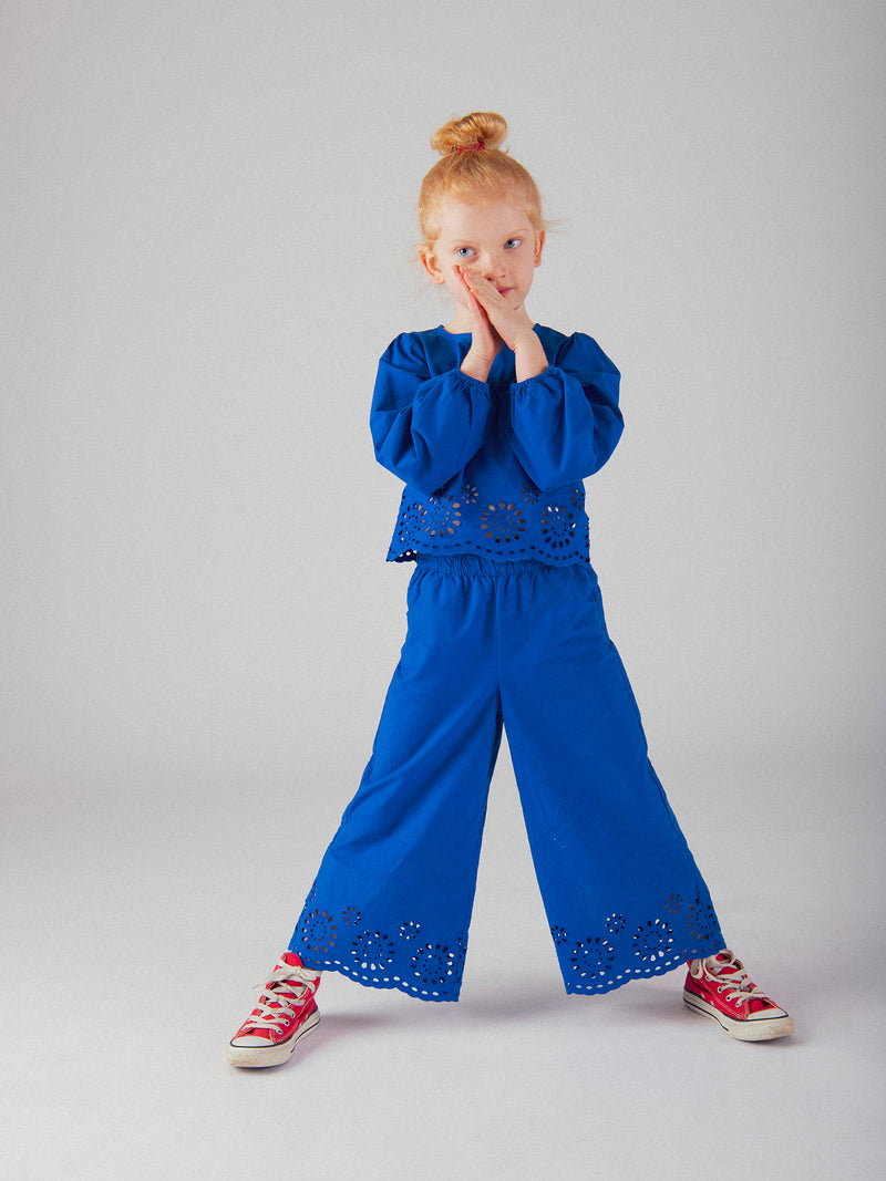 Pantaloni blu con ricamo inglese per ragazze