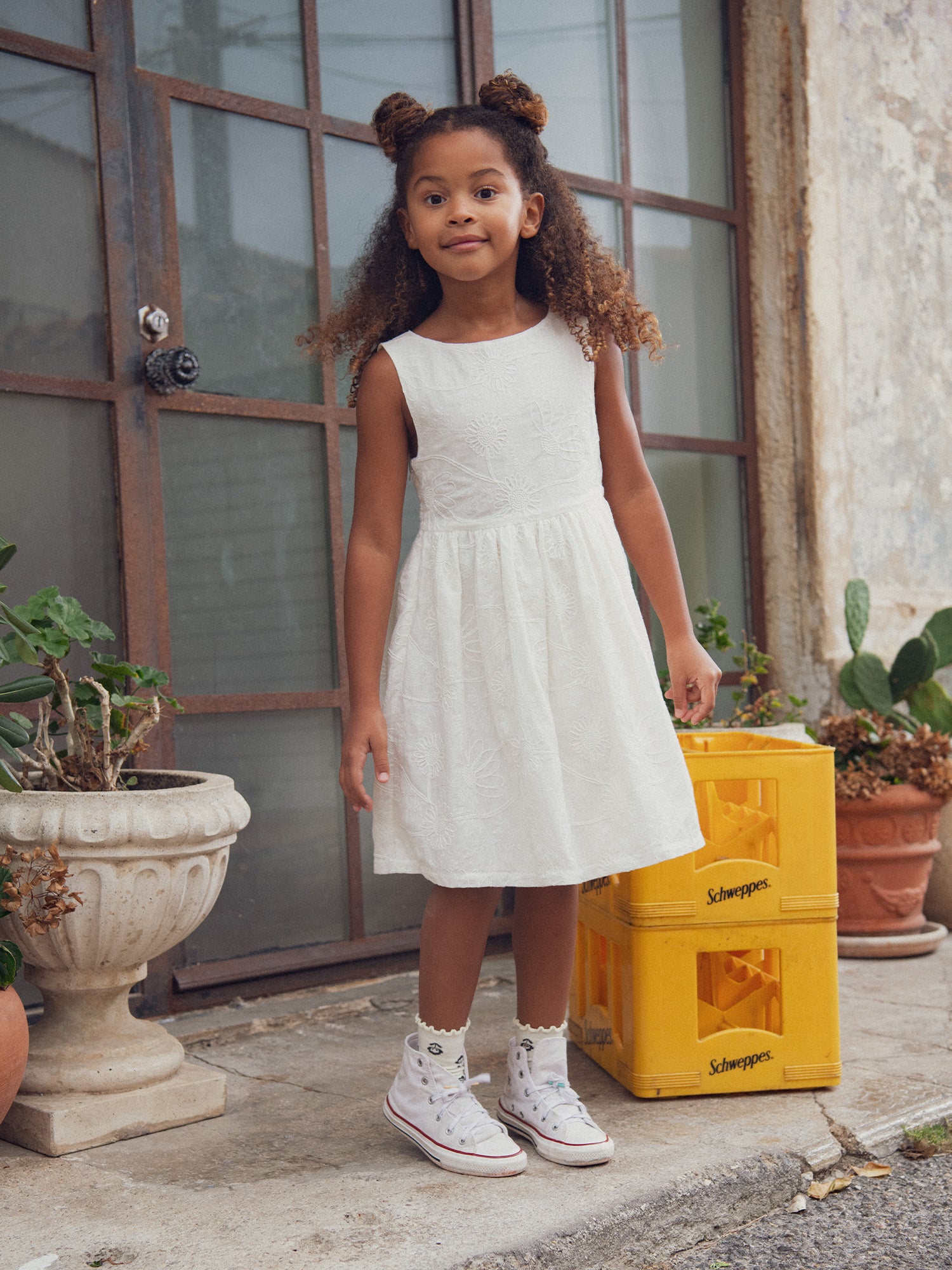 Robe écrue découpe cœur pour fille