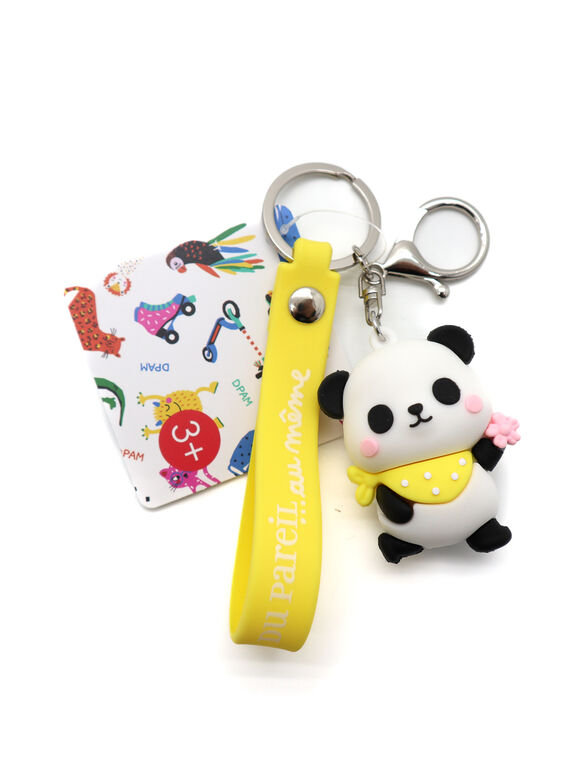 DE/ ACHTUNG. - Nicht geeignet für Kinder unter 36 Monaten. Kleine Elemente. Gefahr des Erstickens.  DPAPL0053PANDA / 23R8GM43PFU099